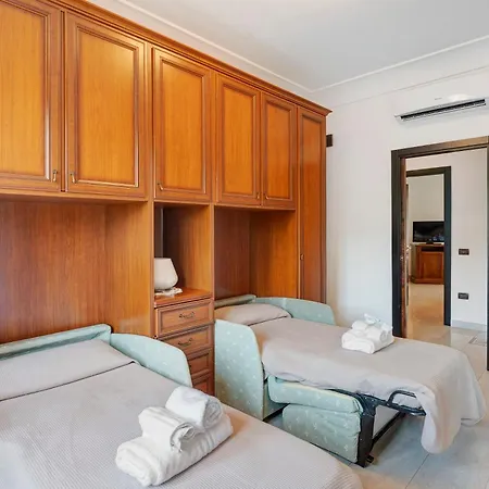 And Center House * Sorrente