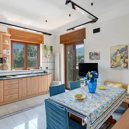 And Center House * Sorrente