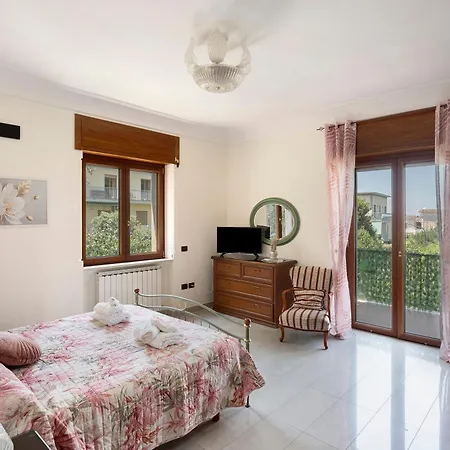 And Center House בית נופש