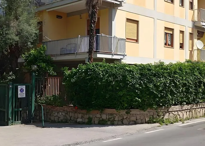 Nyaraló And Center House Sorrento