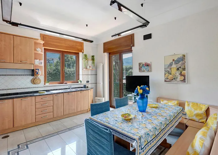 And Center House * סורנטו