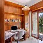 And Center House Sorrento