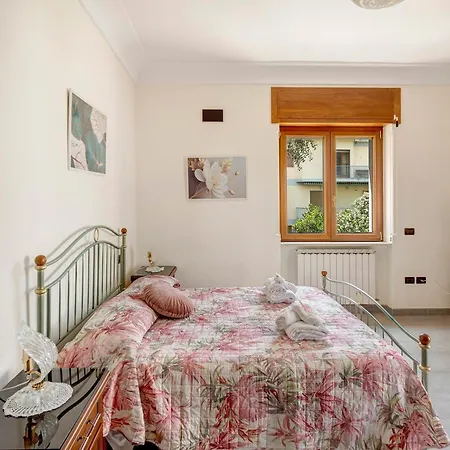 Prázdninový dům And Center House *